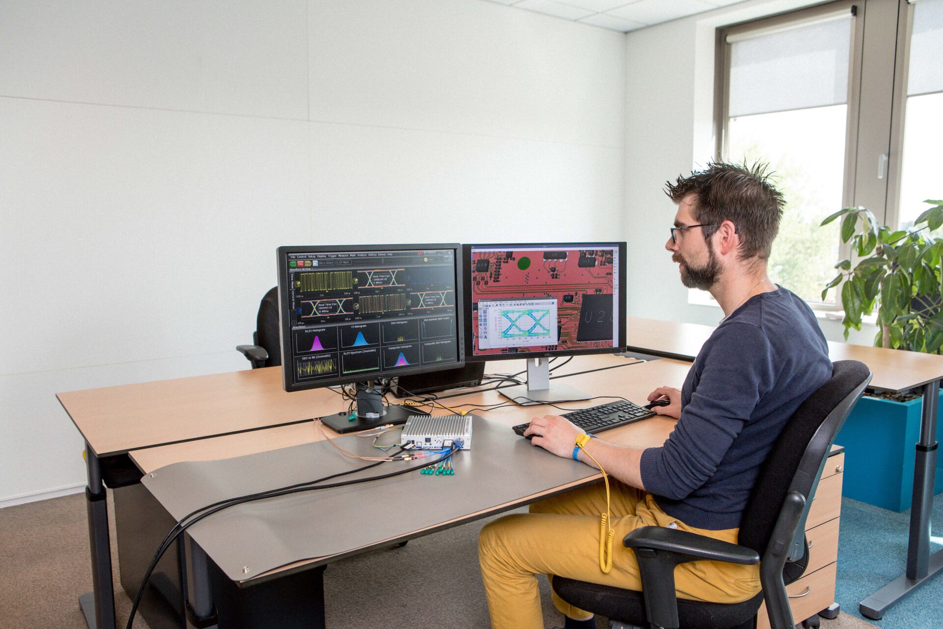 High-speed electronics for a multibeam scanning electron microscope ...